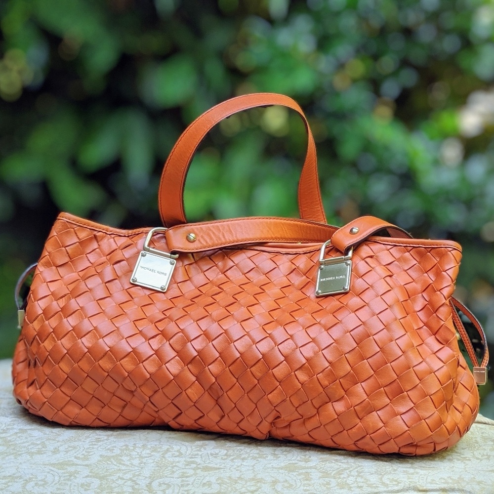 MICHAEL KORS Newbury Leather Drawstring Satchel